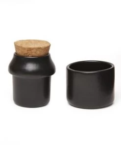 Kikkerland Ustensiles De Cuisine Et De Pâtisserie Grinder à Herbes Aromatiques L -Poêles et wok Soldes grinder a herbes aromatiques l 2