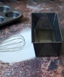 Menastyl Plats à Four Moule à Brioche Ou Pain Perforé En Acier Carbone 26 X 12 Cm -Poêles et wok Soldes moule a brioche ou pain perfore en acier carbone 26 x 12 cm 3