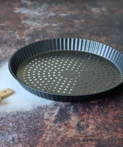 Menastyl Plats à Four Moule à Tarte Perforé En Acier Carbone 32 Cm -Poêles et wok Soldes moule a tarte perfore en acier carbone 32 cm 3