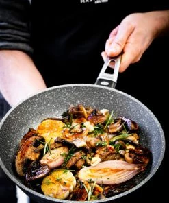 MasterClass Poêles Et Wok Poêle à Frire 26cm En Fonte Aluminium Gris Et Noir -Poêles et wok Soldes poele a frire 26cm en fonte aluminium gris et noir 3