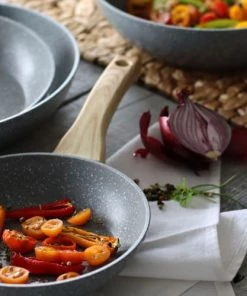 Menastyl Poêles Et Wok Poêle Avec Poignée En Aluminium Et Bois 20 Cm -Poêles et wok Soldes poele avec poignee en aluminium et bois 20 cm 5