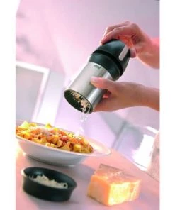 GEFU Ustensiles De Cuisine Et De Pâtisserie Râpe à Fromage Universelle En Acier Inoxydable Argent -Poêles et wok Soldes rape a fromage universelle en acier inoxydable argent 3